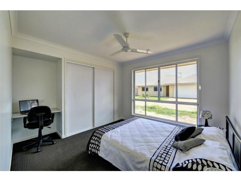 Avenell Heights QLD 4670