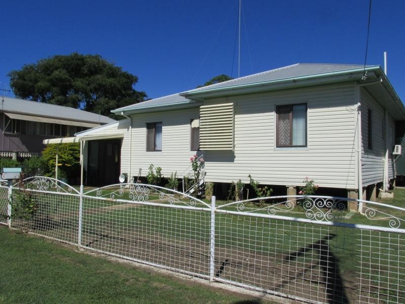 42 Steuart Street, Bundaberg North QLD 4670