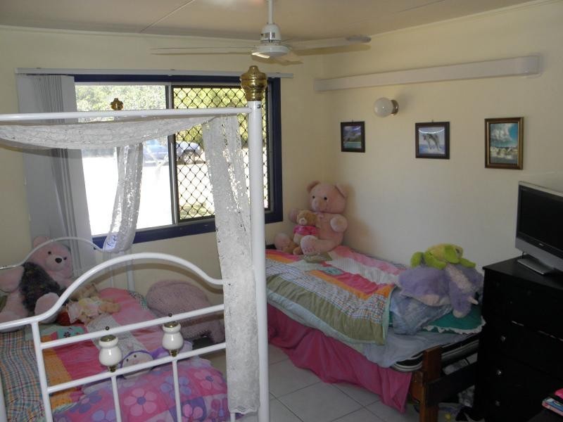 Moore Park Beach QLD 4670