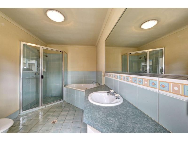 99 Gregory Drive, Redridge QLD 4660