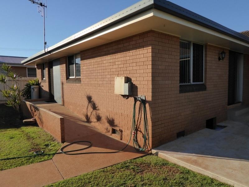 3 NEWITT Street, Thabeban QLD 4670