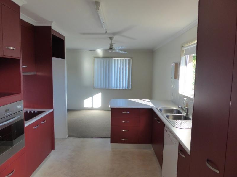 3 NEWITT Street, Thabeban QLD 4670