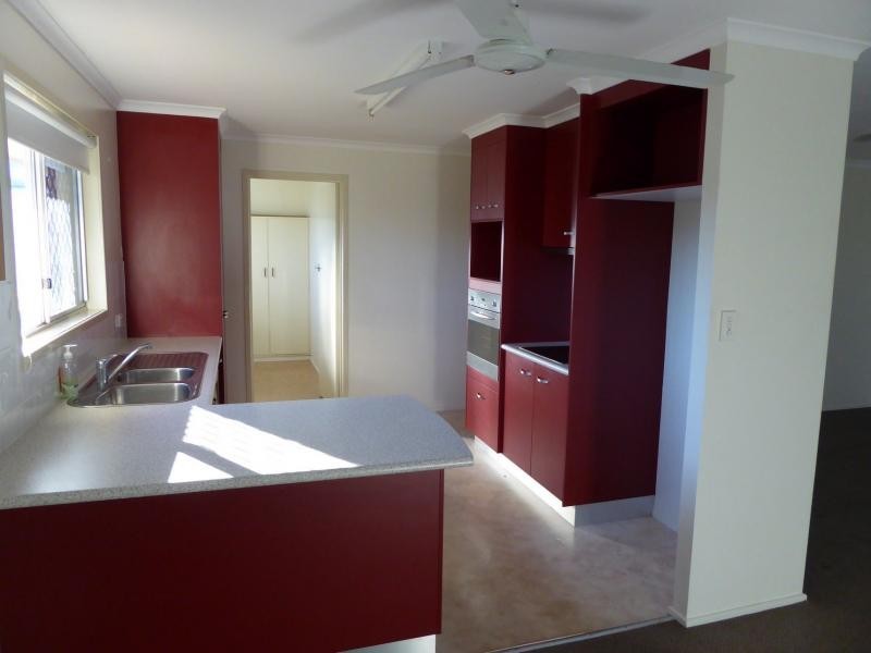 3 NEWITT Street, Thabeban QLD 4670