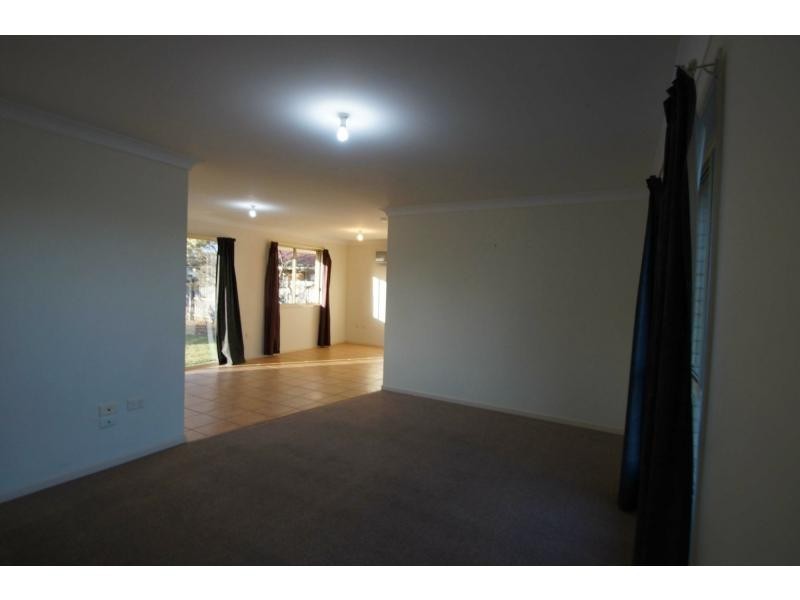 50 Dawson Avenue, Thabeban QLD 4670