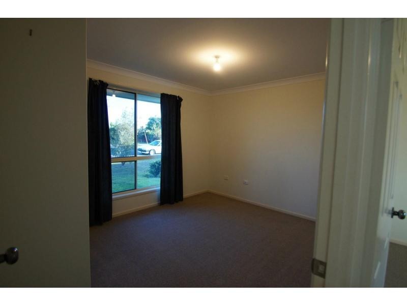 50 Dawson Avenue, Thabeban QLD 4670