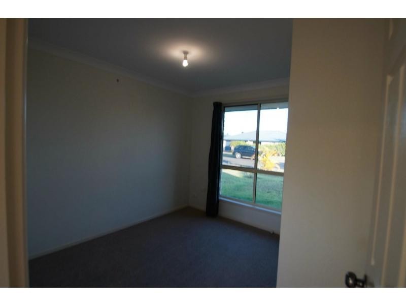 50 Dawson Avenue, Thabeban QLD 4670