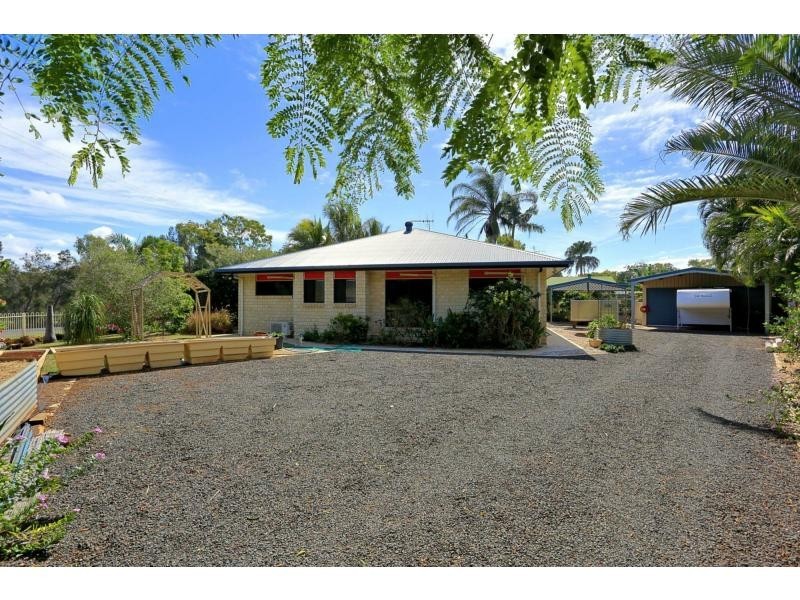 1 Gengers Road, Moore Park Beach QLD 4670