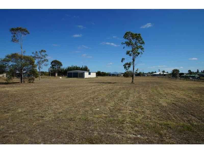 7 Palmerston Drive, Branyan QLD 4670