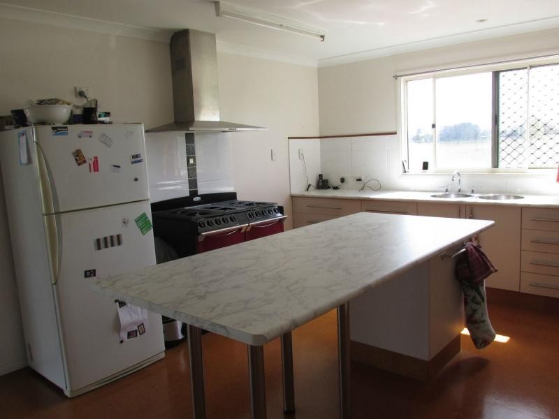 34 Old Bushs Road, Avondale QLD 4670