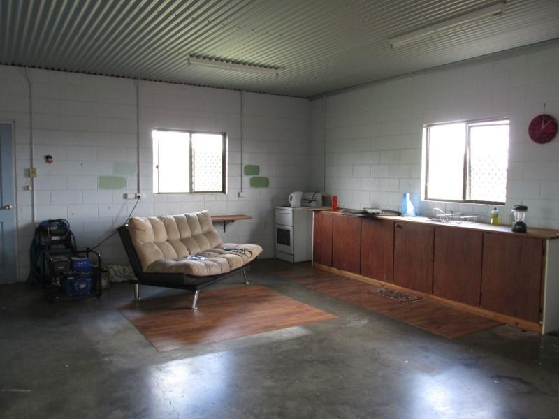 34 Old Bushs Road, Avondale QLD 4670