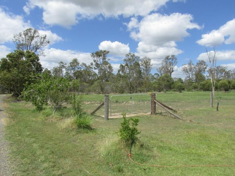 34 Old Bushs Road, Avondale QLD 4670