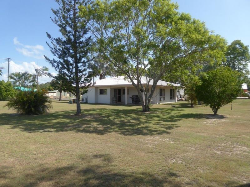 2 Belluna Crescent, Gooburrum QLD 4670