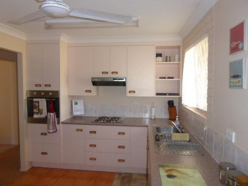 2 Belluna Crescent, Gooburrum QLD 4670