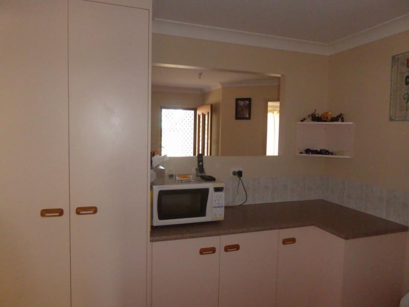 2 Belluna Crescent, Gooburrum QLD 4670
