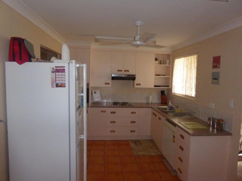 2 Belluna Crescent, Gooburrum QLD 4670