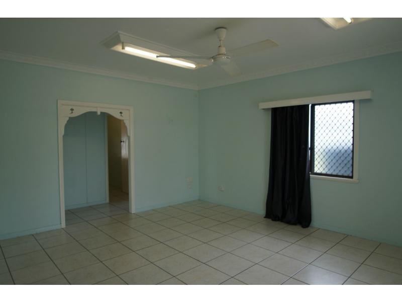 166 Mount Perry Road, Bundaberg North QLD 4670