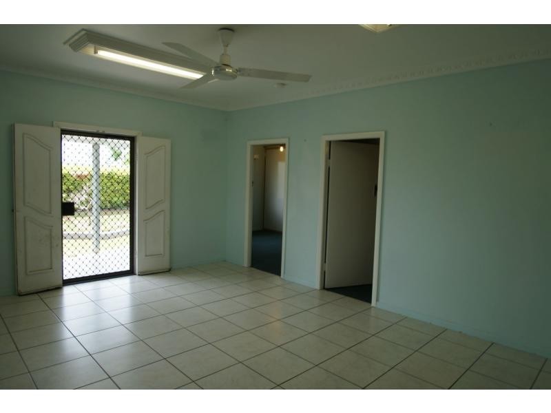 166 Mount Perry Road, Bundaberg North QLD 4670