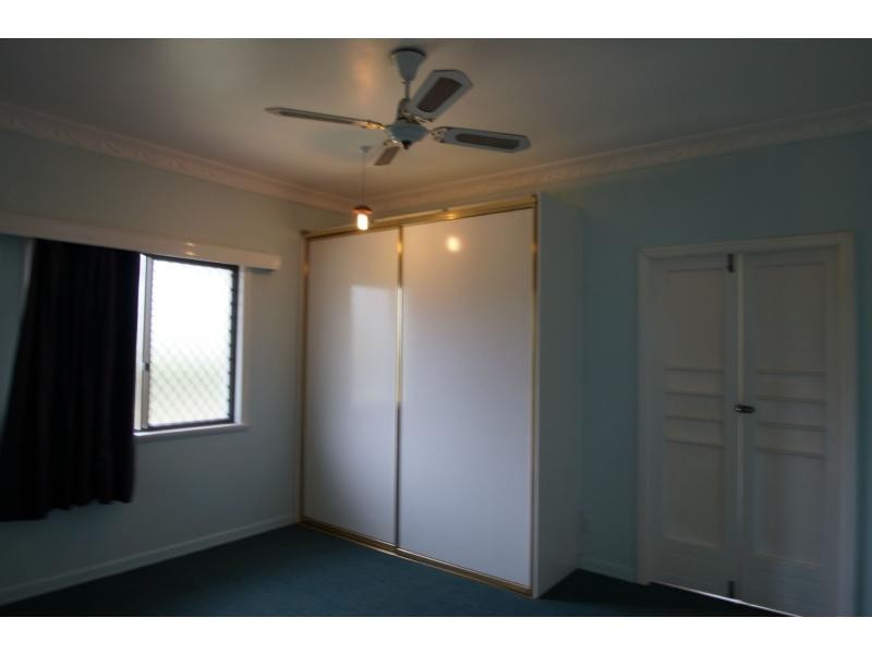 166 Mount Perry Road, Bundaberg North QLD 4670