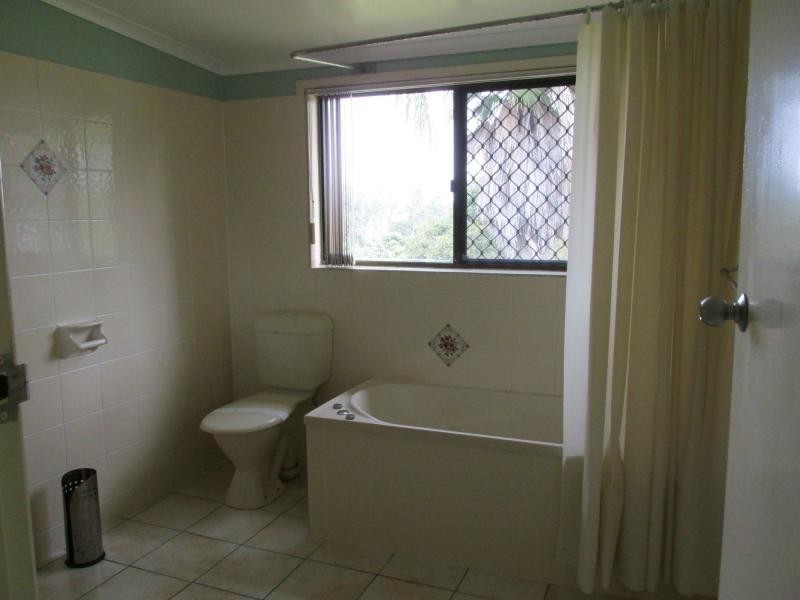 Sharon QLD 4670