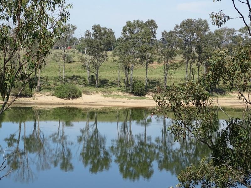 Sharon QLD 4670
