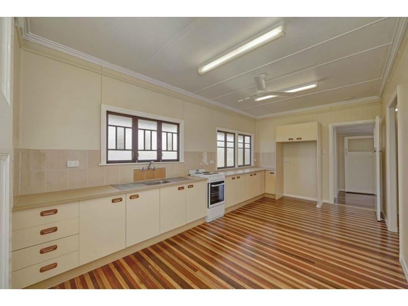 1587 Moore Park Road, Gooburrum QLD 4670