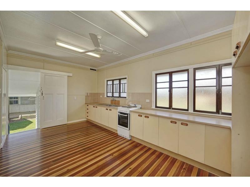 1587 Moore Park Road, Gooburrum QLD 4670