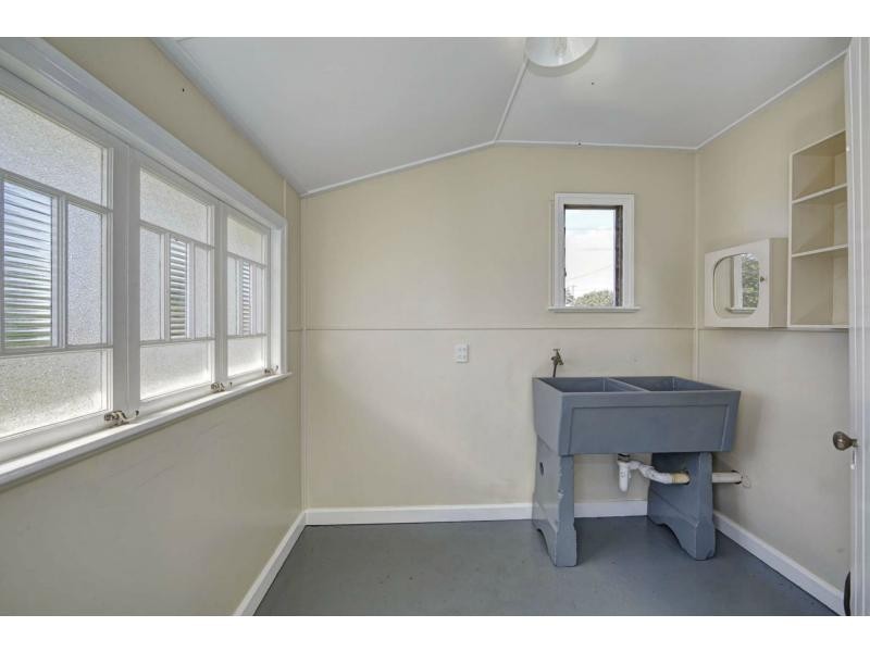 1587 Moore Park Road, Gooburrum QLD 4670