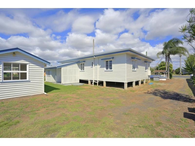 1587 Moore Park Road, Gooburrum QLD 4670