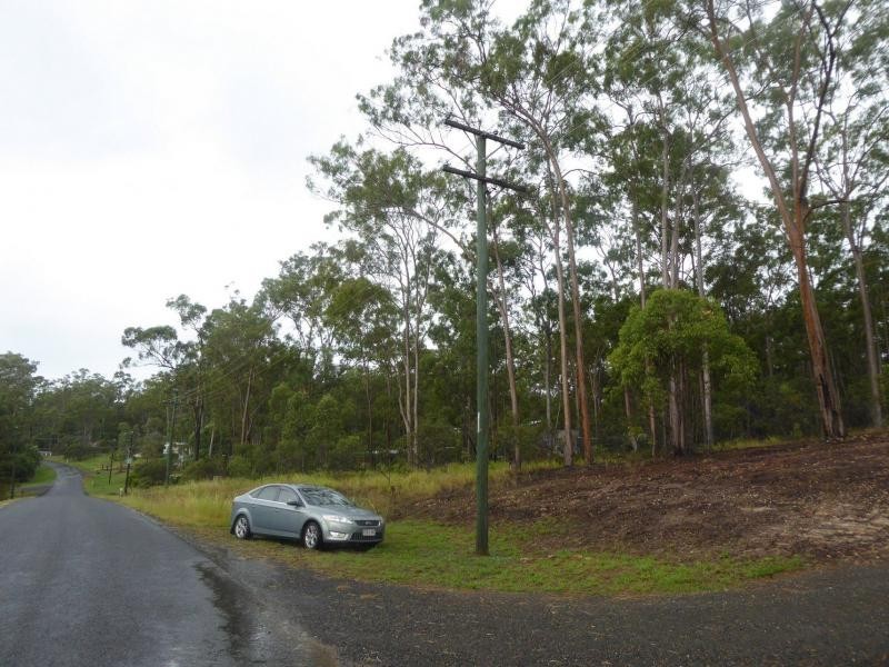 64 Commodore, South Bingera QLD 4670