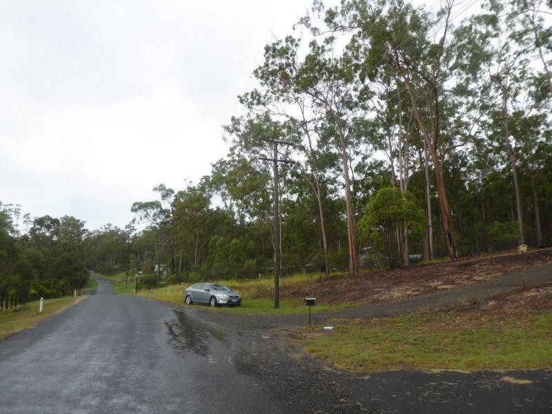 64 Commodore, South Bingera QLD 4670