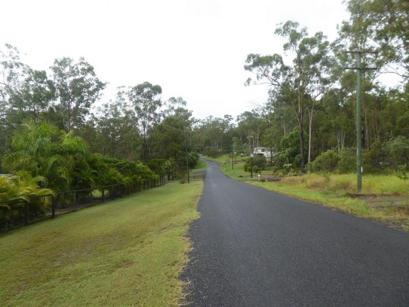 64 Commodore, South Bingera QLD 4670