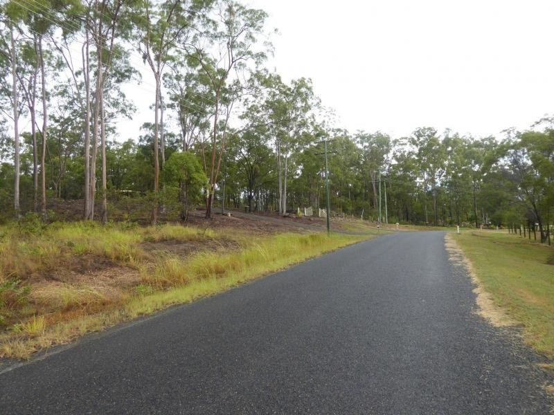 64 Commodore, South Bingera QLD 4670