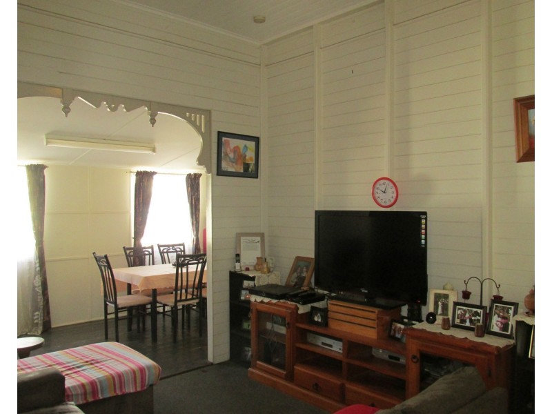 8 Cran Street, Bundaberg East QLD 4670
