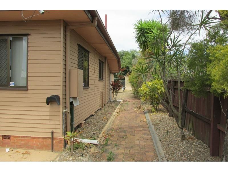 22 McCracken Street, Walkervale QLD 4670