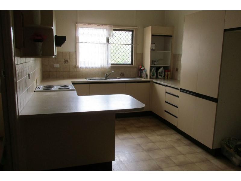 22 McCracken Street, Walkervale QLD 4670