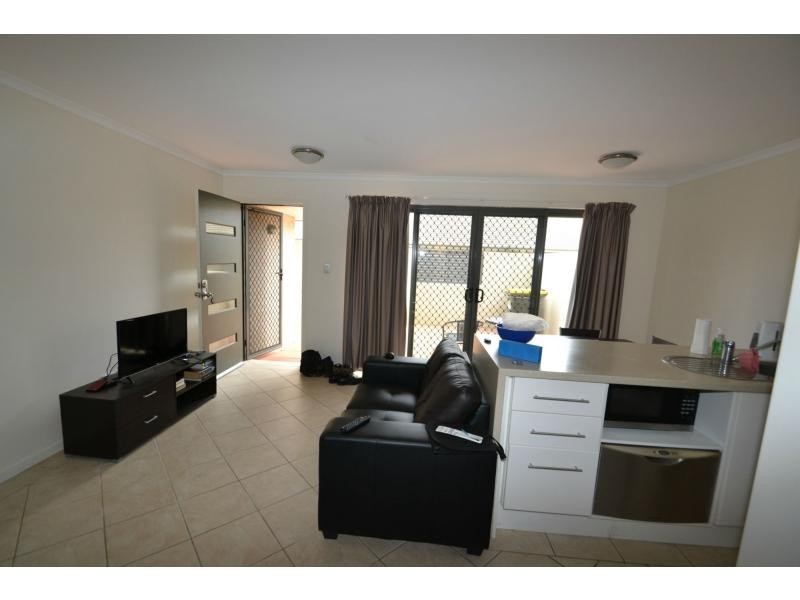 Unit 7/128 George Street, Bundaberg West QLD 4670