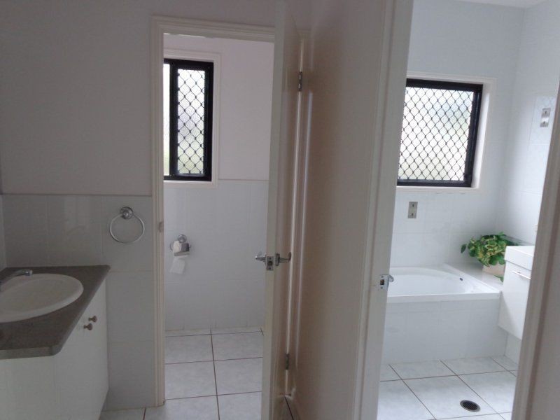 95 Barolin Esplanade, Coral Cove QLD 4670