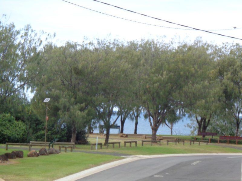 95 Barolin Esplanade, Coral Cove QLD 4670