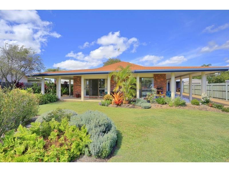 30 NIELSON Avenue, Burnett Heads QLD 4670
