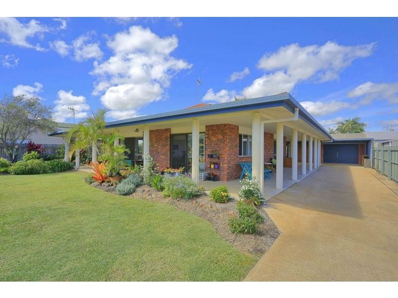 30 NIELSON Avenue, Burnett Heads QLD 4670