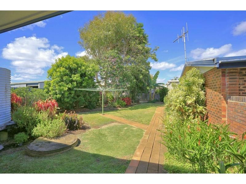 30 NIELSON Avenue, Burnett Heads QLD 4670