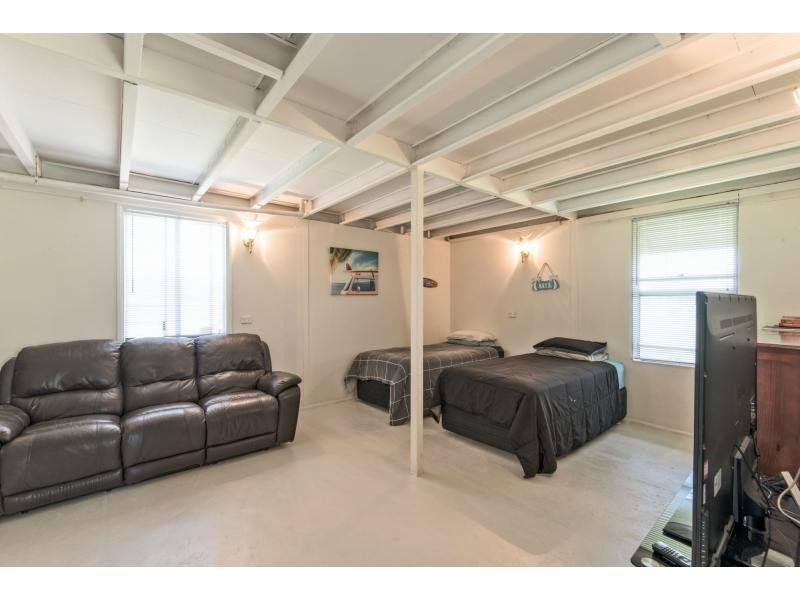 7 DUFFY Street, Burnett Heads QLD 4670