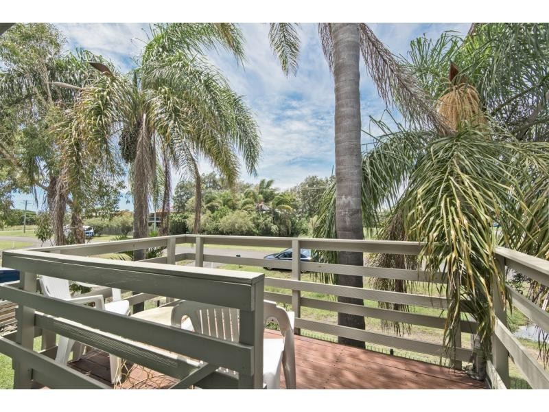 7 DUFFY Street, Burnett Heads QLD 4670