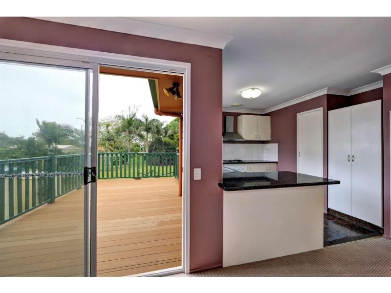 8 Powers, Burnett Heads QLD 4670