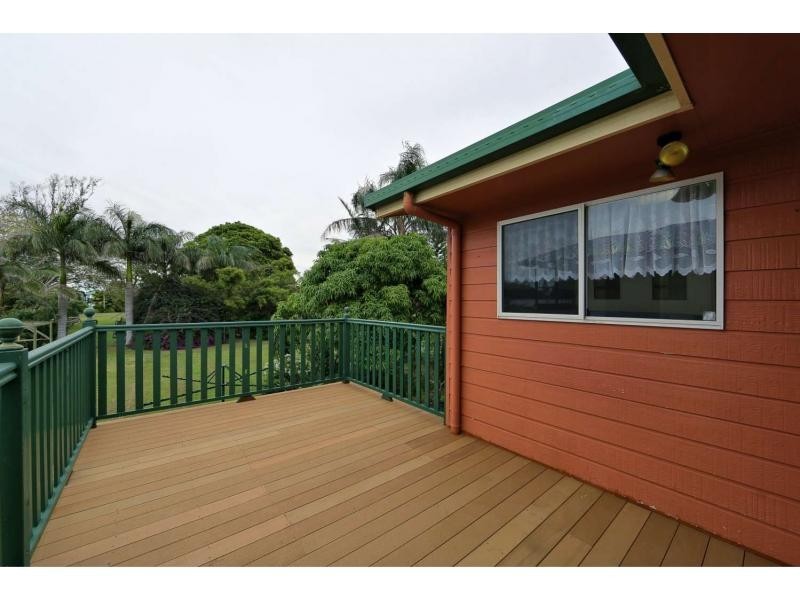 8 Powers, Burnett Heads QLD 4670