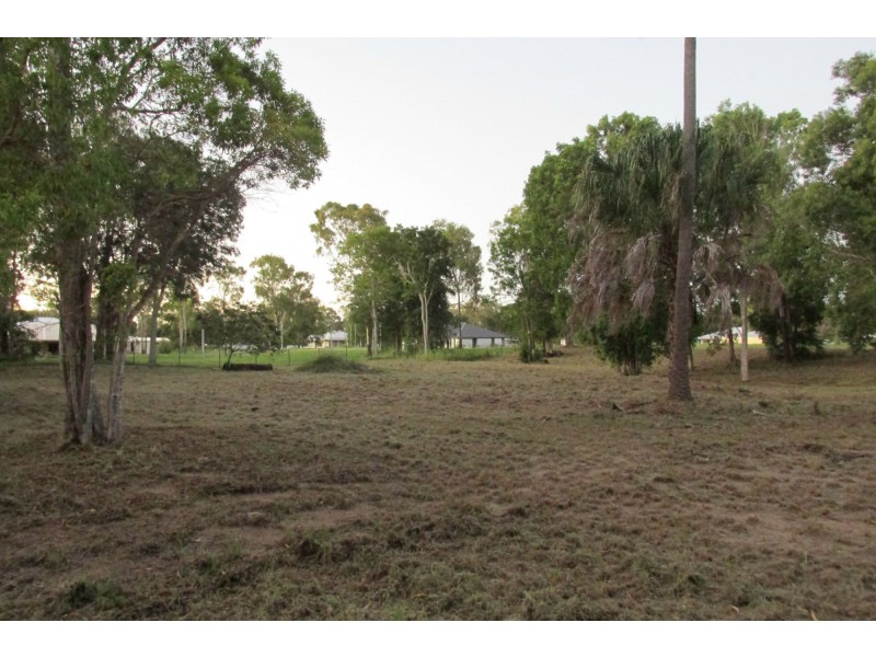 Moore Park Beach QLD 4670