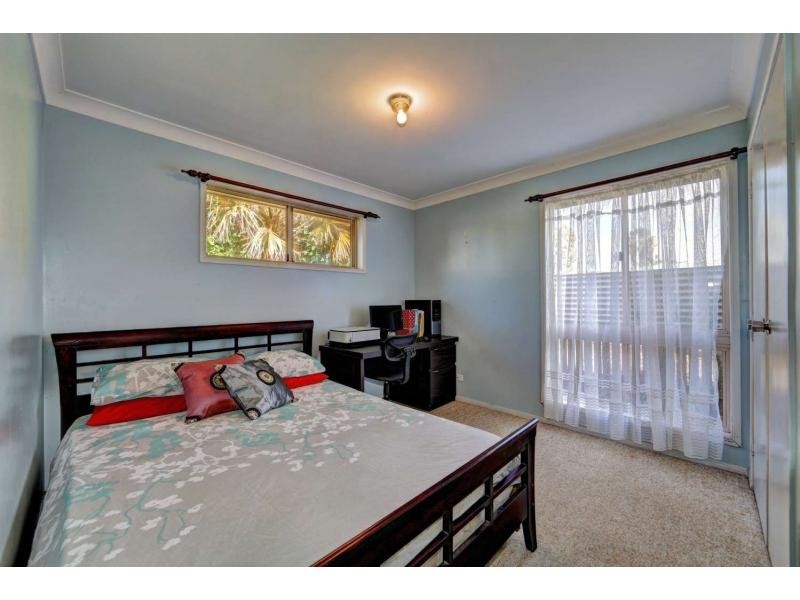 10 Burns Street, Burnett Heads QLD 4670