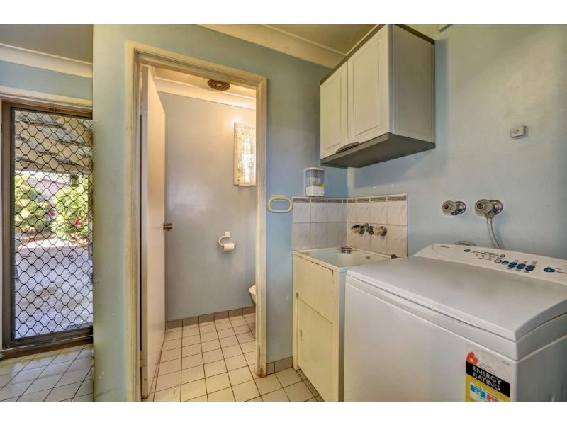 10 Burns Street, Burnett Heads QLD 4670