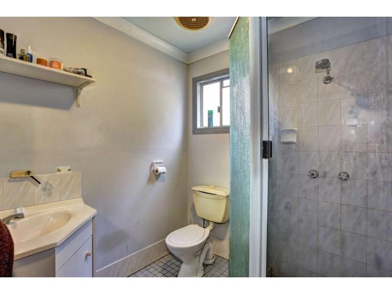 10 Burns Street, Burnett Heads QLD 4670