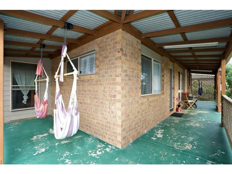 10 Burns Street, Burnett Heads QLD 4670